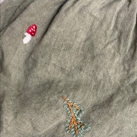 All the Beautiful Linen Kids Olive Green Embroidered Bloomers Size 1-2 - Picture 3 of 10